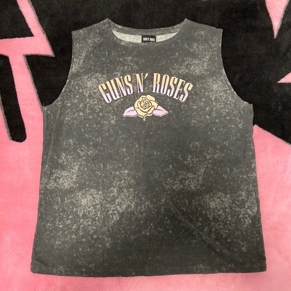 Guns N Roses tank - Picture 1 of 3